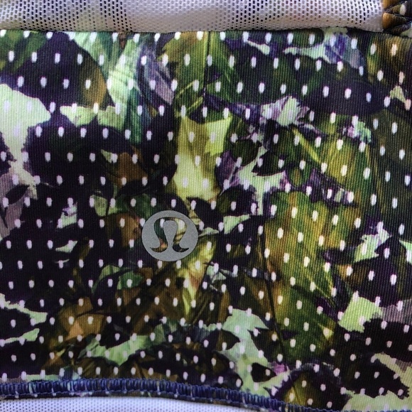 Lululemon Running In The City Tank - Picture 5 of 9